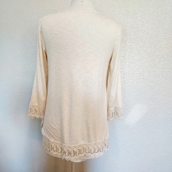 Max Studio Cream Blouse w/Lace Trim Size M - Picture 7 of 14